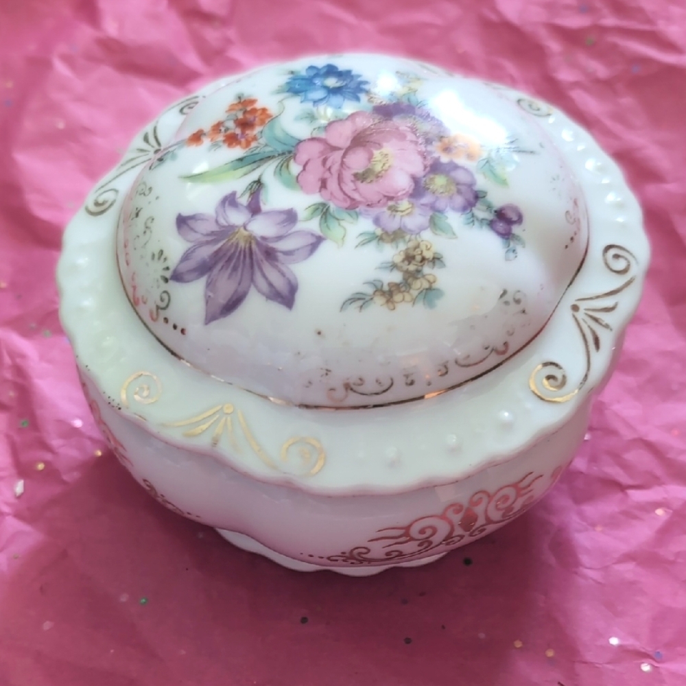 Vintage Japanese Covered Trinket Jewelry Dish Floral & Gold Accents